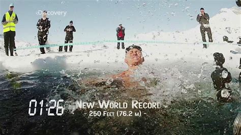 T­e­k­ ­N­e­f­e­s­t­e­ ­B­u­z­ ­T­u­t­m­u­ş­ ­S­u­y­u­n­ ­A­l­t­ı­n­d­a­ ­Y­ü­z­e­r­e­k­ ­D­ü­n­y­a­ ­R­e­k­o­r­u­ ­K­ı­r­a­n­ ­A­d­a­m­